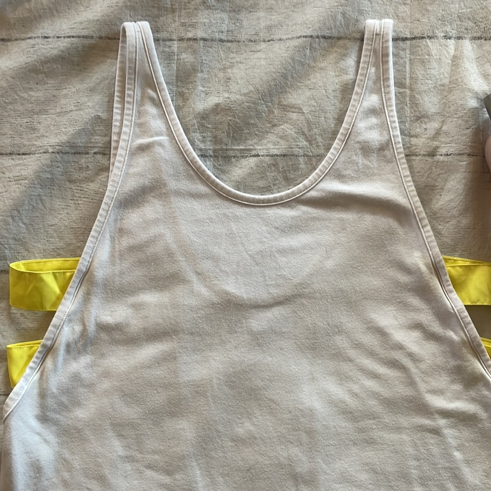 Under Armour Workout Tank Top - Picture 2 of 8